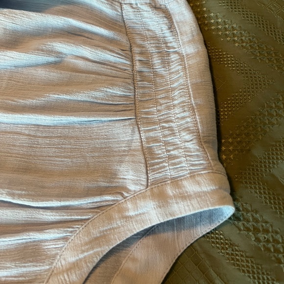 Loft light blue swing top large button down with stitched shoulders and back - Picture 5 of 7